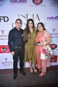 18-jeetendra-dharewavarja-bajaj-and-asha-bajaj